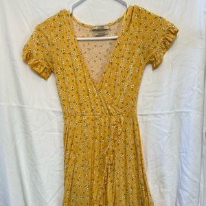 Yellow sundress